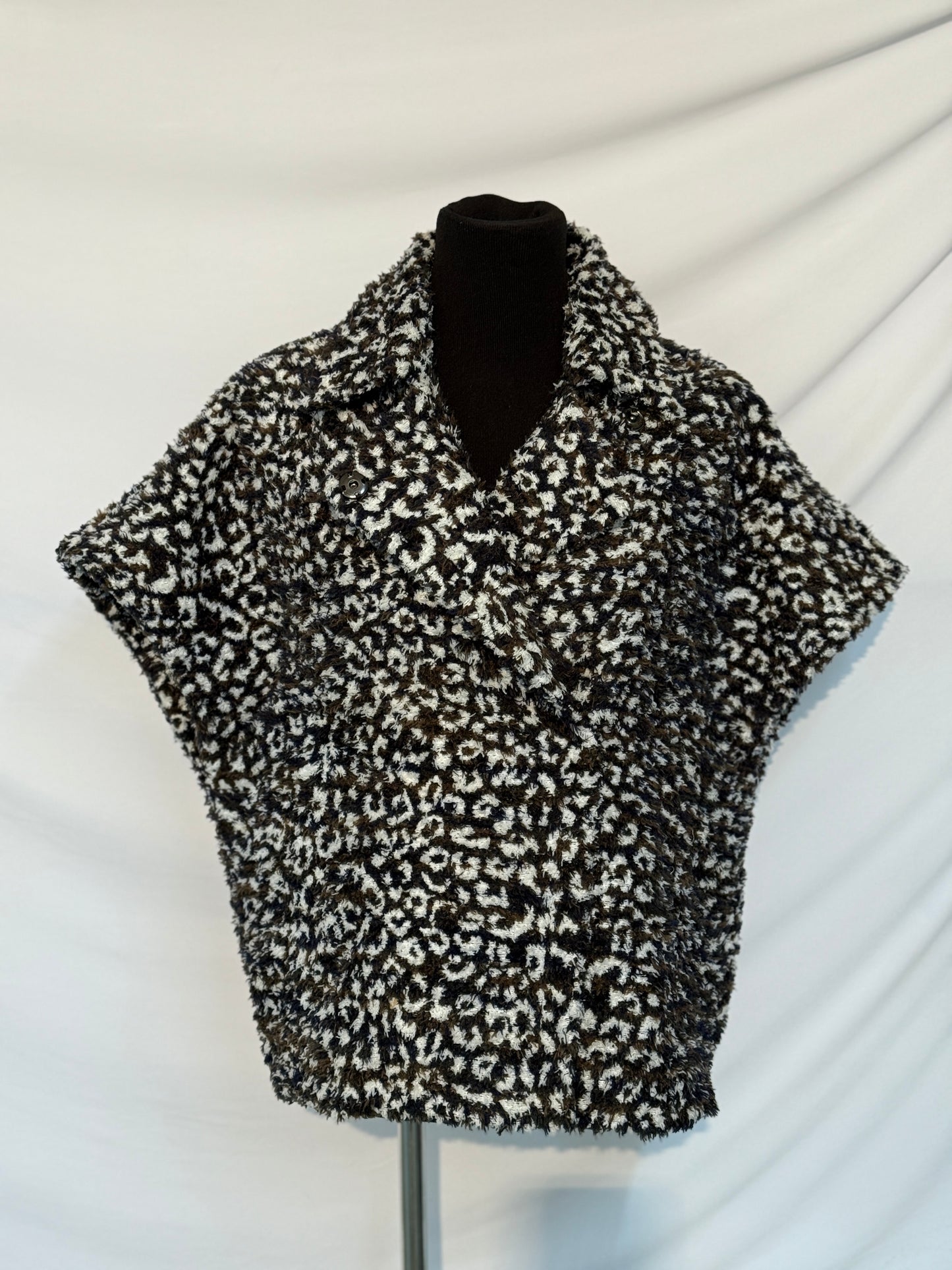 Cheetah Print Sleeveless Jacket